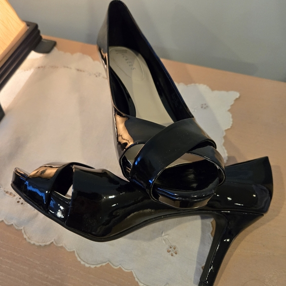 Nickels Black Patent Peep-Toe Heels – Size 10 – 3.5" Heel - Picture 12 of 16
